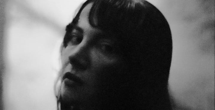 L'artiste Lysandre. Photo : Léa Taïllefer